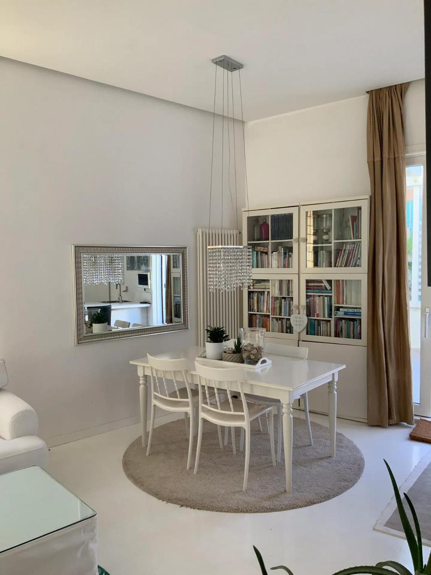 Rome, Beautiful Apartment In A Vintage Building Lido di Ostia Exterior foto